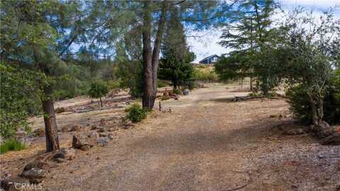 21541 Yankee Valley Road, Hidden Valley Lake, CA 95467