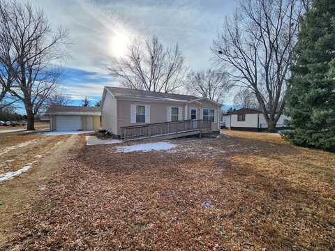 111 Nome St, Yankton, SD 57078