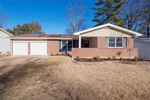 2544 Wesglen Estates Drive, Maryland Heights, MO 63043