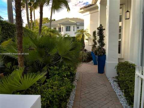 19973 NE 37th Ave, Aventura, FL 33180