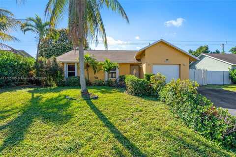 8610 NW 45th St, Lauderhill, FL 33351