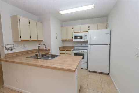 18304 NW 68th Ave, Hialeah, FL 33015