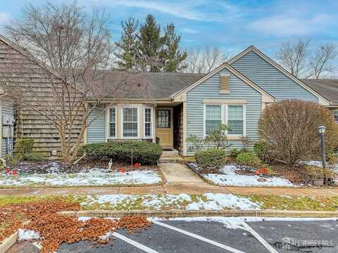 2 Aaron Burr Court, Monroe, NJ 08831