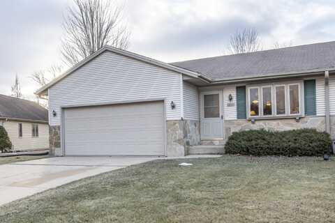 6801 Diane Dr, West Bend, WI 53090