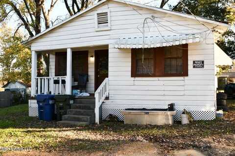 417 W Stiers Lane, Natchez, MS 39120