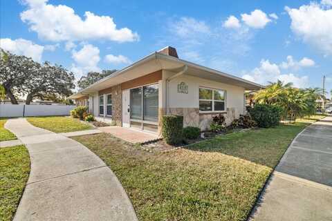 4321 TAHITIAN GARDENS CIRCLE, HOLIDAY, FL 34691