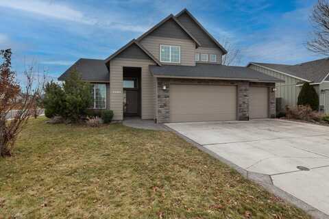 1504 NW Teakwood Lane, Redmond, OR 97756