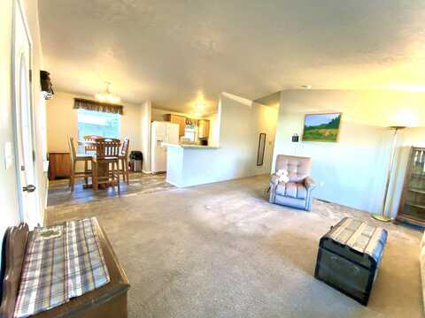 185 NW Harwood Avenue, Prineville, OR 97754