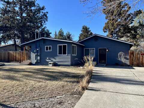 475 SE Douglas Street, Bend, OR 97702