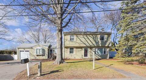 23 Bretton Woods, Attleboro, MA 02703