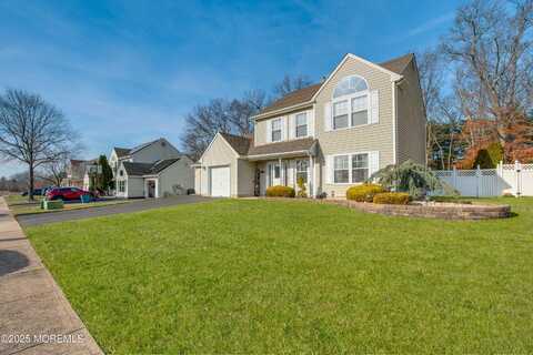 20 Capitol Reef Road, Howell, NJ 07731