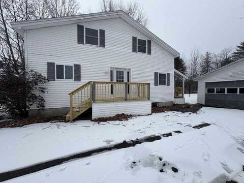 587 Main Road, Milford, ME 04461