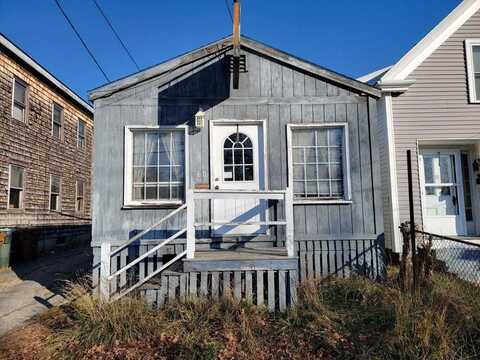 60 Beach Street, Saco, ME 04072