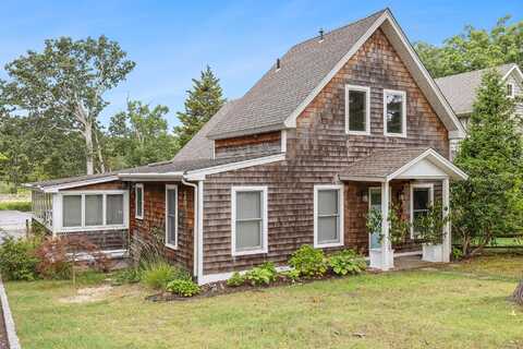 3445 Wickham Avenue, Mattituck, NY 11952