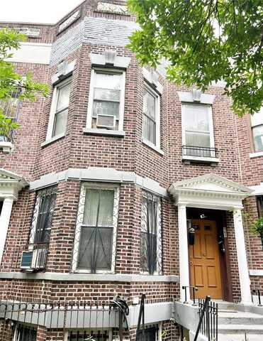 968 St. Johns, Brooklyn, NY 11213