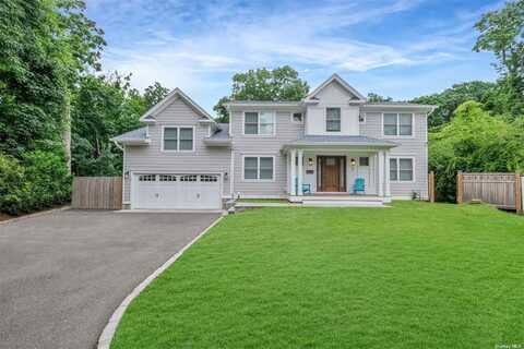 3 Wood Court, Bayville, NY 11709