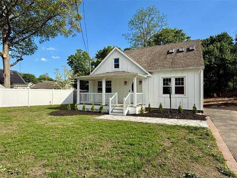 122 Fifth Street, Saint James, NY 11780