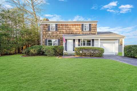 5 Knob Hill Drive, Smithtown, NY 11787