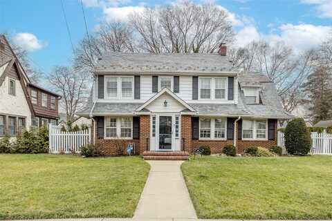 100 Stratford Road, West Hempstead, NY 11552