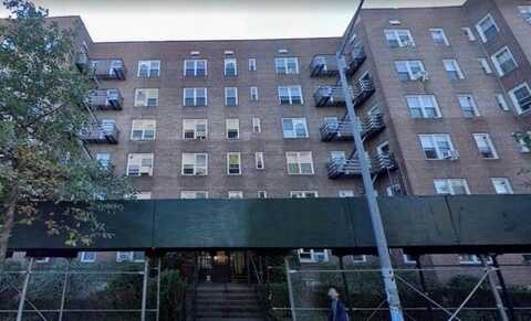 42-40 Bowne Street, Flushing, NY 11355