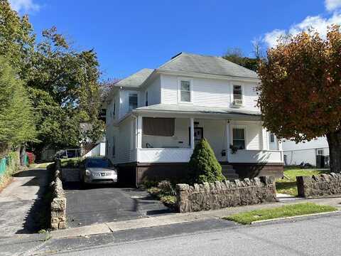 2013 Wythe Ave, BLUEFIELD, WV 24701