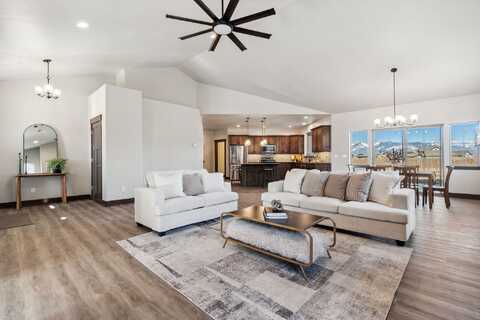 49 Hodgson Court, Columbia Falls, MT 59912
