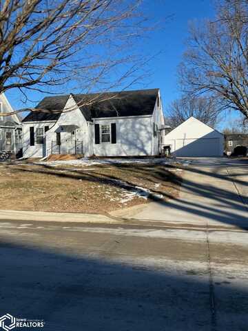 405 E Iowa Street, Greenfield, IA 50849