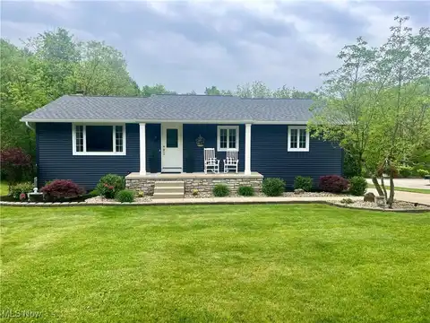 13 Apache Trail, Malvern, OH 44644