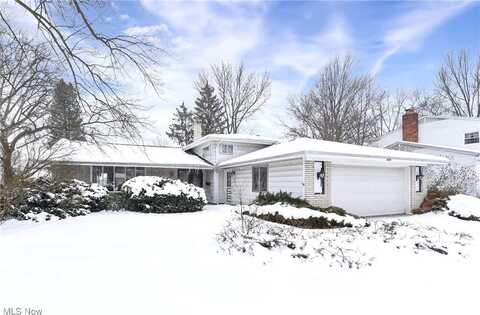 26647 Chapel Hill Drive, North Olmsted, OH 44070