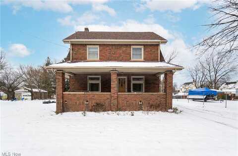 2803 Shady Run Road, Youngstown, OH 44502