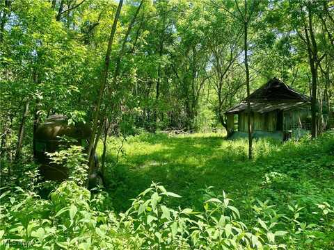 Valley Road, Caldwell, OH 43724