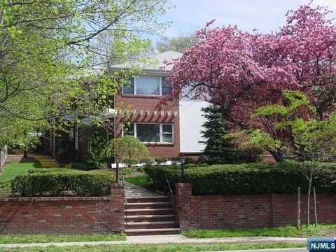 431 Grand Avenue 3, Leonia, NJ 07605