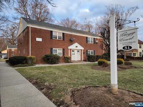 51 W Hudson Avenue, Englewood, NJ 07631