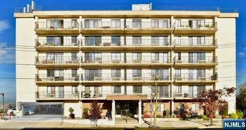 233 12th Street 2A, Palisades Park, NJ 07650