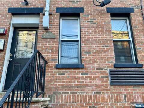 128 Madison Street 1N, Hoboken, NJ 07030