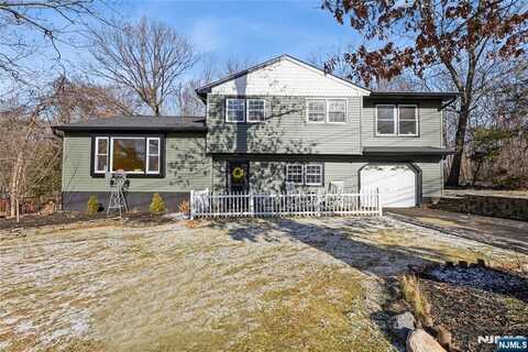 41 Eisenhower Drive, West Milford, NJ 07480