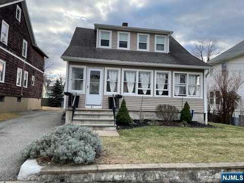 47 Central Avenue, Butler, NJ 07405