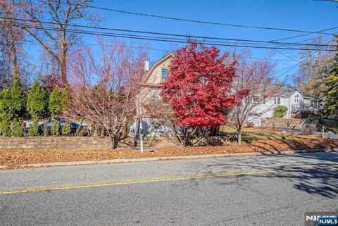 69 Linda Vista Avenue, North Haledon, NJ 07508