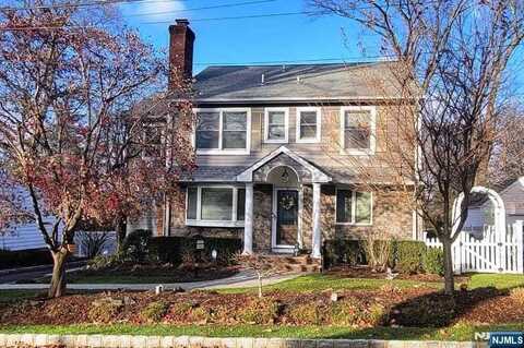 16 Zimmer Avenue, Midland Park, NJ 07432