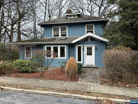 497 Park Avenue, Leonia, NJ 07605