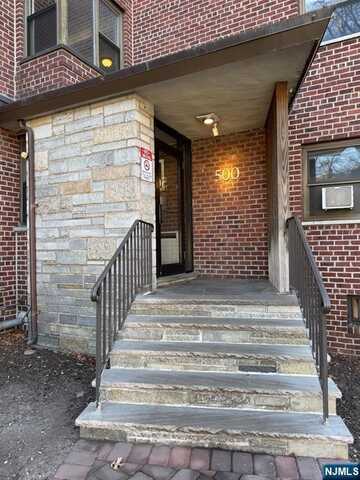 500 Linwood 1D, Fort Lee, NJ 07024