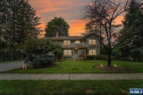 180 Anderson Avenue, Closter, NJ 07624