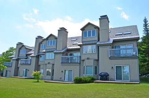69 Daybreak Drive, Ludlow, VT 05149