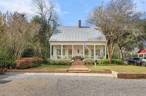 131 LEE Lane, Covington, LA 70433