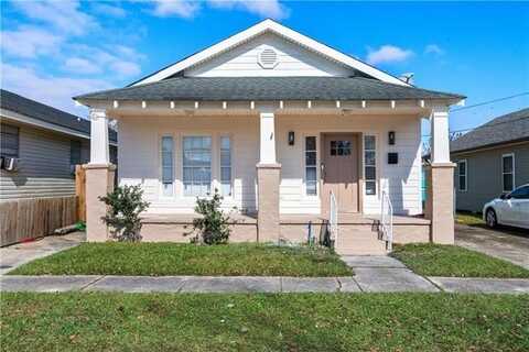 7412 CLAREMONT Drive, Marrero, LA 70072