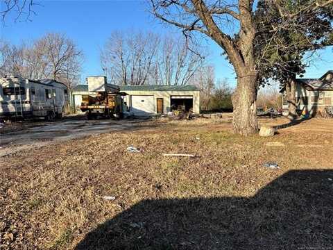 1422 N Kern Avenue, Okmulgee, OK 74447