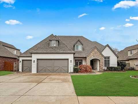 8716 E 105th Street, Tulsa, OK 74133