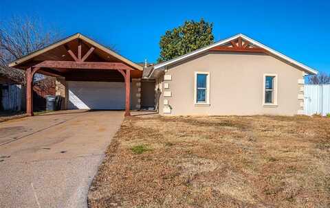 1033 NW 2nd Street, Moore, OK 73160