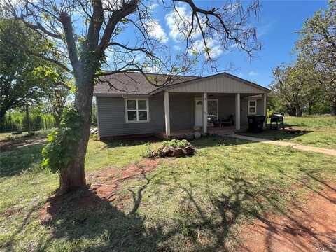 501 N 8th Street, Hammon, OK 73650