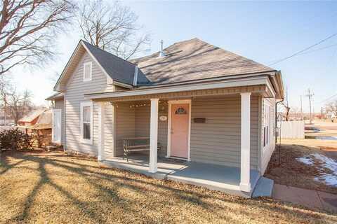 207 W Springer Street, Guthrie, OK 73044